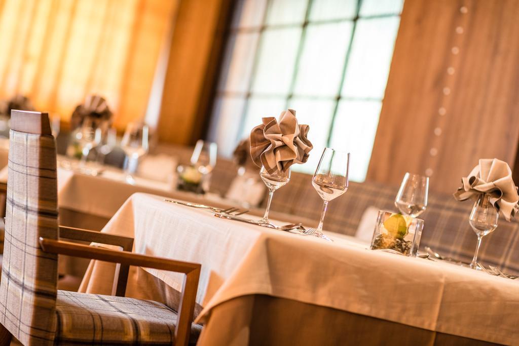 Alpine Luxury Spa Resort Schwarzenstein Лутаго Екстериор снимка