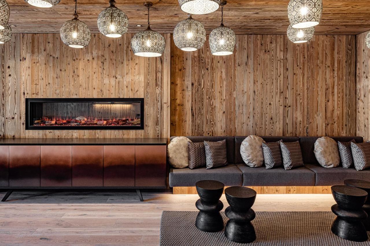 Alpine Luxury Spa Resort Schwarzenstein Лутаго Екстериор снимка