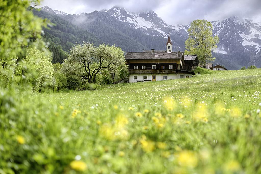 Alpine Luxury Spa Resort Schwarzenstein Лутаго Екстериор снимка